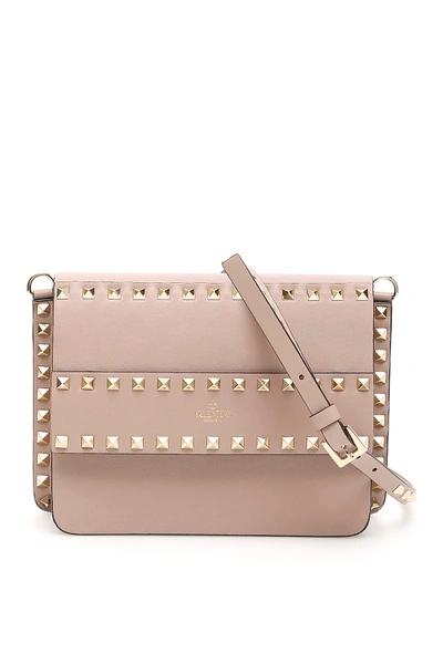 Valentino Garavani Garavani Small Rockstud Leather Shoulder Bag In Poudre (pink)