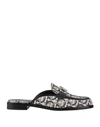 Ferragamo Women's Viggio Apron-toe Mules In White