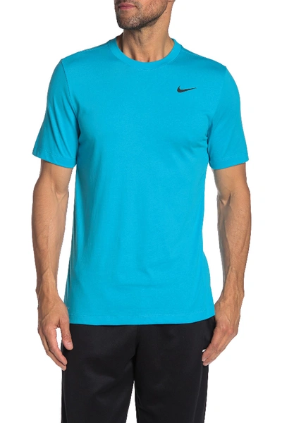 Nike Dfc Solid Crew Dry T-shirt In 433 Lt Blue Fury/black