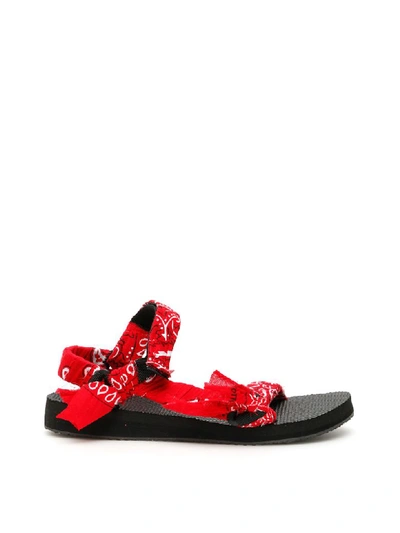 Arizona Love Bandana Trekky Sandals In Red,white,black