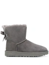 Ugg Klassische Stiefeletten In Grey