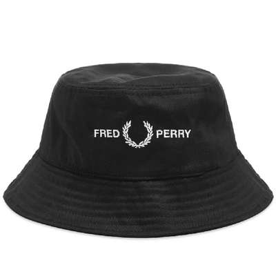 Fred Perry Authentic Embroidered Logo Bucket Hat In Black