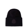 MONCLER MONCLER LOGO PATCH RIBBED BEANIE