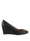TORY BURCH CHELSEA WEDGE DETAILED LEATHER PUMPS