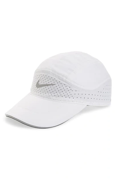 Nike Aerobill Tailwind Elite Baseball Cap In White