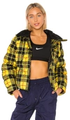 NIKE NIKE PLAID PACK FILL JACKET IN YELLOW.,NIKR-WO16