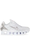 NIKE NIKE SHOX TL SNEAKERS - 白色