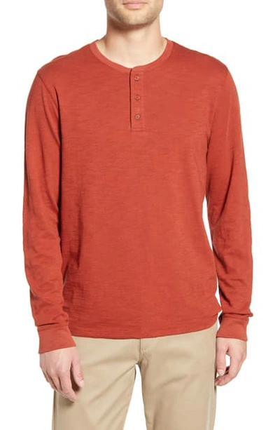 Vince Long Sleeve Slub Henley In Burnt Henna