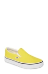 Vans Classic Sneaker In Vibrant Yellow/ True White