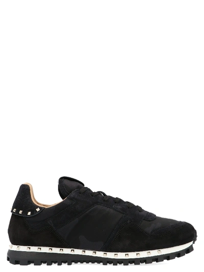 Valentino Garavani Low Top Studded Leather Trainers In Black