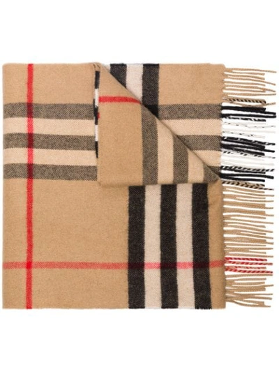 Burberry Vintage Check Cashmere Scarf In Beige