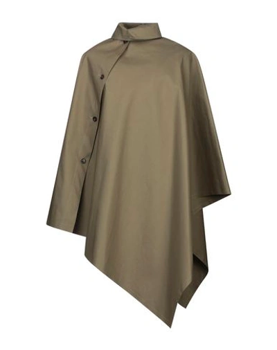 Mackintosh Cape In Military Green