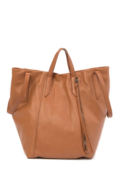Kooba Leather Zip Tote Bag In 04-caramel/scarle