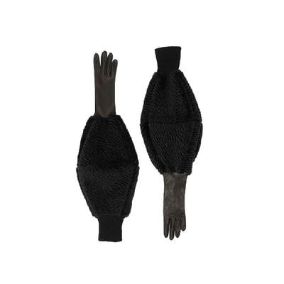 Burberry Silk-lined Lambskin Chenille And Cashmere Gloves In Black