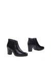 MANAS Ankle boot