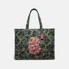 COACH COACH TOTE 42 WITH WILD BEAST PRINT AND KAFFE FASSETT PATCH,78623 JIEJM