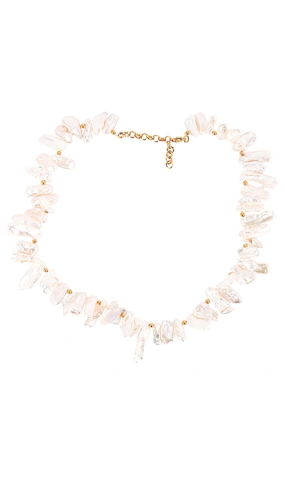 Amber Sceats Everly Freshwater Pearl Necklace In Gold