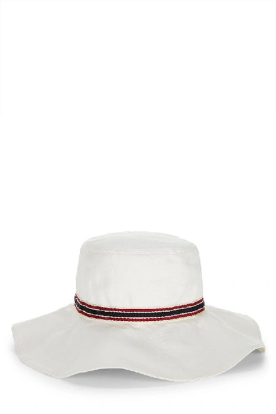 Pre-owned Gucci White Canvas Stripe Trim Bucket Hat