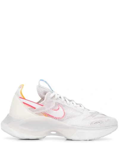 Nike Signal D/ms/x Sneaker In White