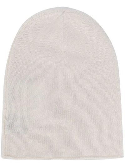 Allude Chunky Knit Beanie Hat In White