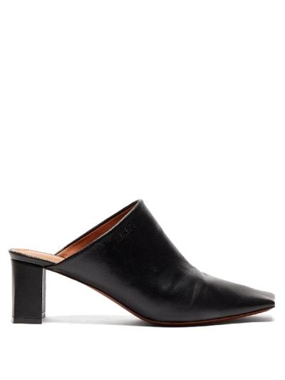 Vetements Boomerang Square-toe Leather Mules In Black