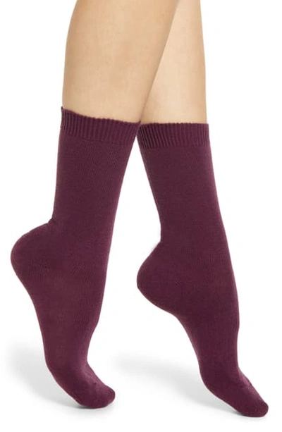 Falke Cosy Crew Socks In 8727 Wine Pinot Noir