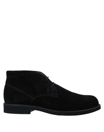 Tod's Ankle Boots In Black