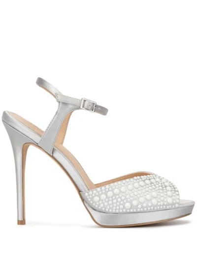 Badgley Mischka Shane Sandals In Silver