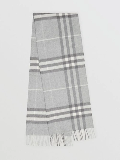 Burberry The Classic Check Cashmere Scarf In Pale Grey