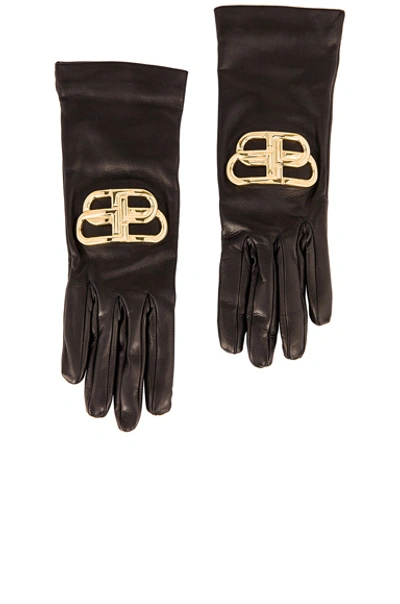 Balenciaga Bb Logo-plaque Leather Gloves In Black & Gold