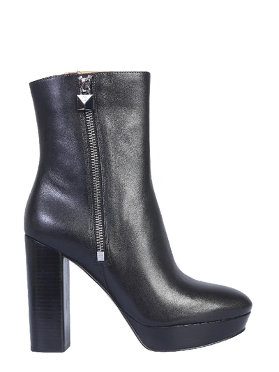 Michael Michael Kors "frenchie" Boot With Plateau In Black