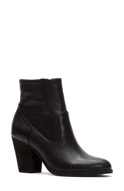 Frye Essa Western Leather Ankle Boots In Black