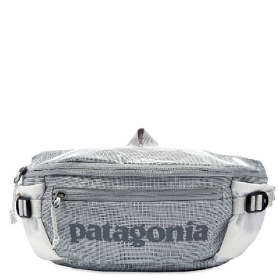 Patagonia Black Hole Waist Pack In White