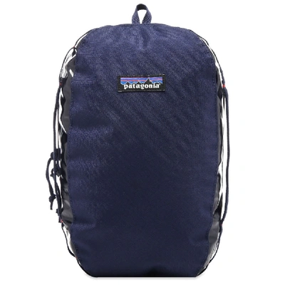 Patagonia Black Hole M Cube In Blue