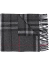 BURBERRY THE CLASSIC CHECK SCARF