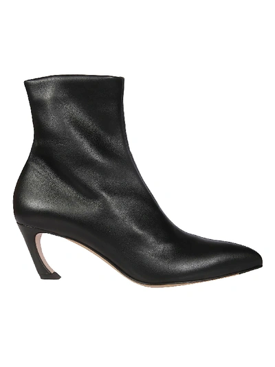 Acne Studios Side Zipped Ankle Boots In Nero