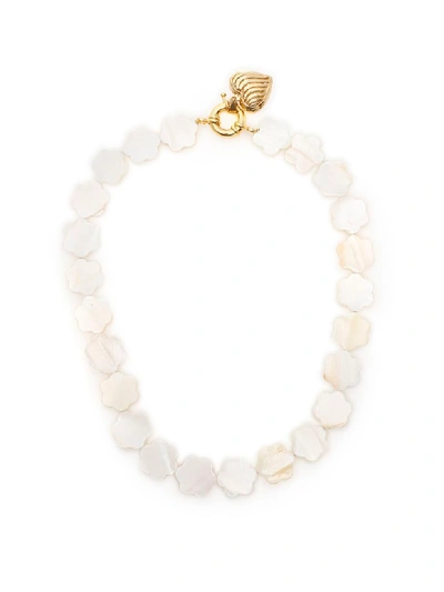 Timeless Pearly Floral Heart-charm Mother-of-pearl Necklace In White