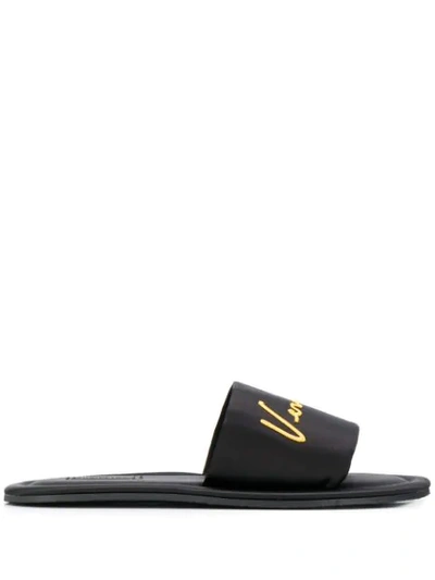 Versace Logo刺绣凉鞋 In Black