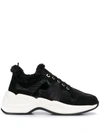 Tosca Blu Two Tone Low Top Sneakers In Black