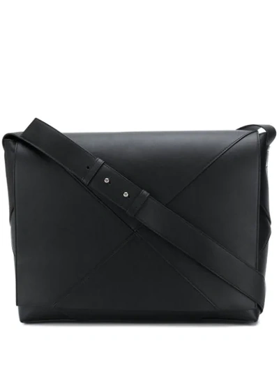 Bottega Veneta Maxi Weave Messenger Bag In Black
