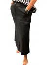 209wst38 Cargo Skirt In Black In Black