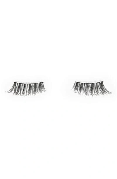 Charlotte Tilbury Fashion Cat Eye Corner Lash False Lashes In Fashion Cat-eye Corner Lash