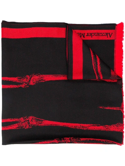 Alexander Mcqueen King And Queen Print Shawl In Black