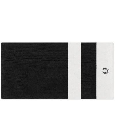 Fred Perry Authentic Bold Tipped Scarf In Black