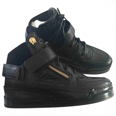 Pre-owned Versace Leather High Trainers In Black