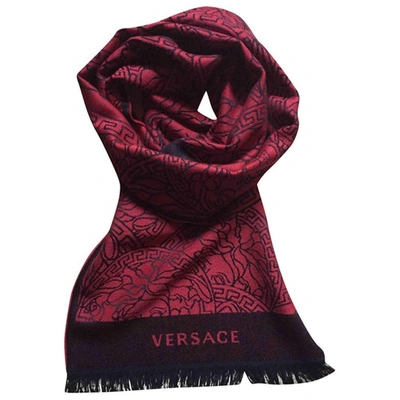 Pre-owned Versace Red Wool Scarf & Pocket Squares