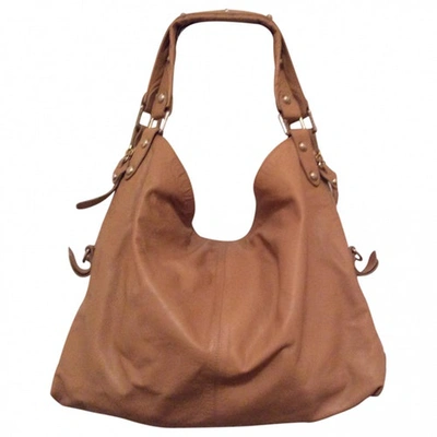 Pre-owned Stuart Weitzman Leather Handbag In Other