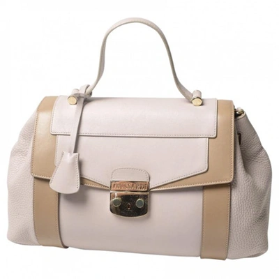 Pre-owned Trussardi Ecru Leather Handbag