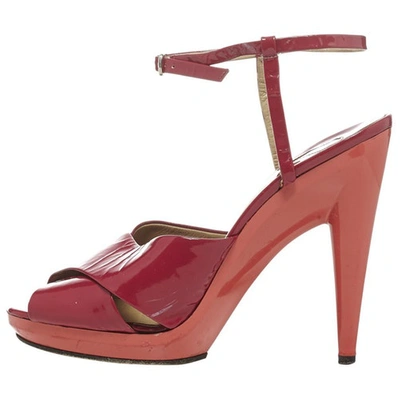 Pre-owned Chloé Patent Leather Sandals In Pink