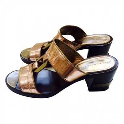 Pre-owned Marc By Marc Jacobs Gold Leather Sandals